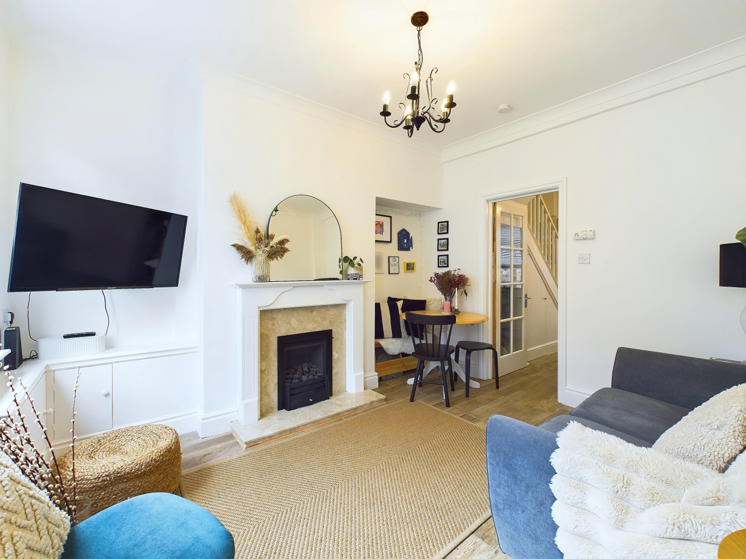 47 Hanover Street West, York, photo 2