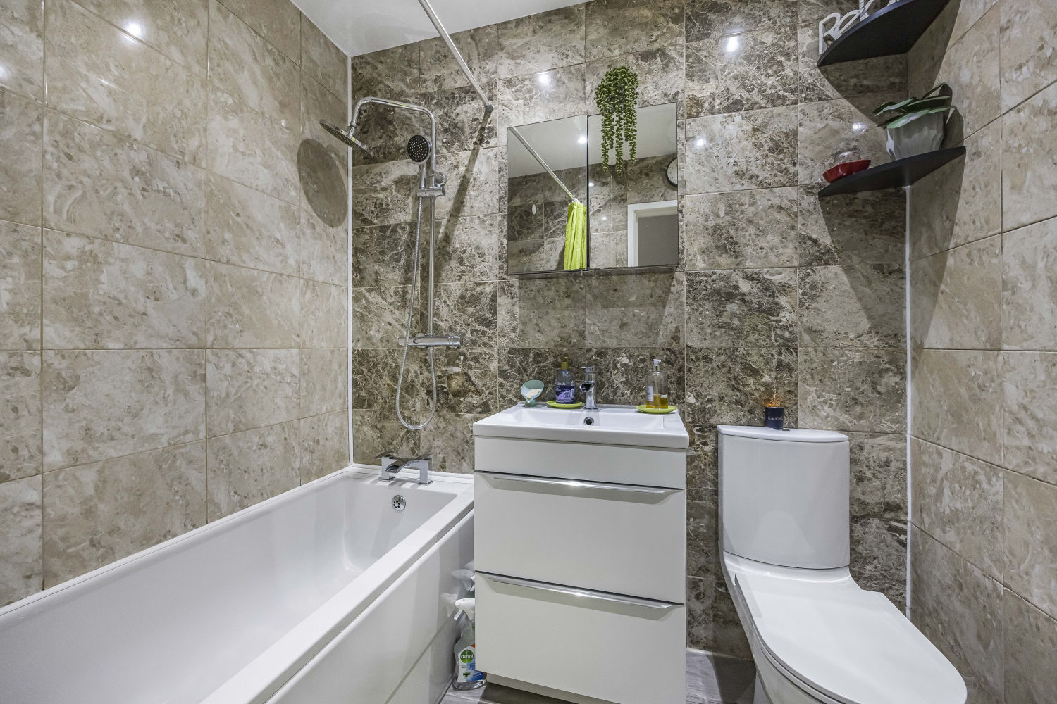 Kinglet Close, London, E7, photo 13