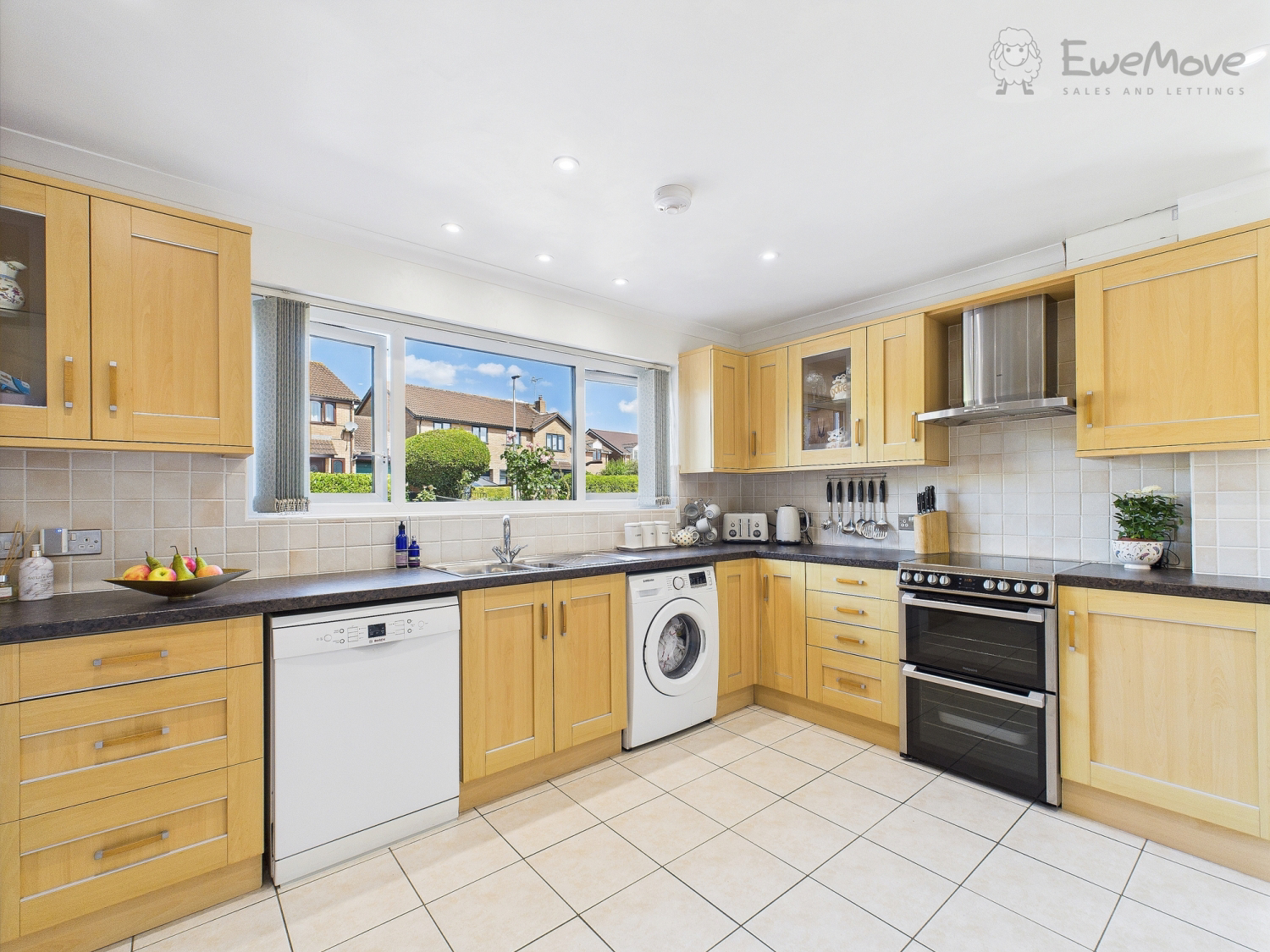 Hensons Drive, Westleigh, Tiverton, Devon, EX16, photo 4
