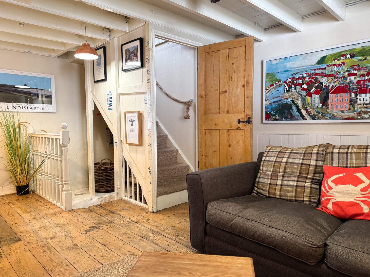 The Curious Crab, Barras Square, Staithes, Saltburn-by-the-Sea, TS13 5DF, photo 2