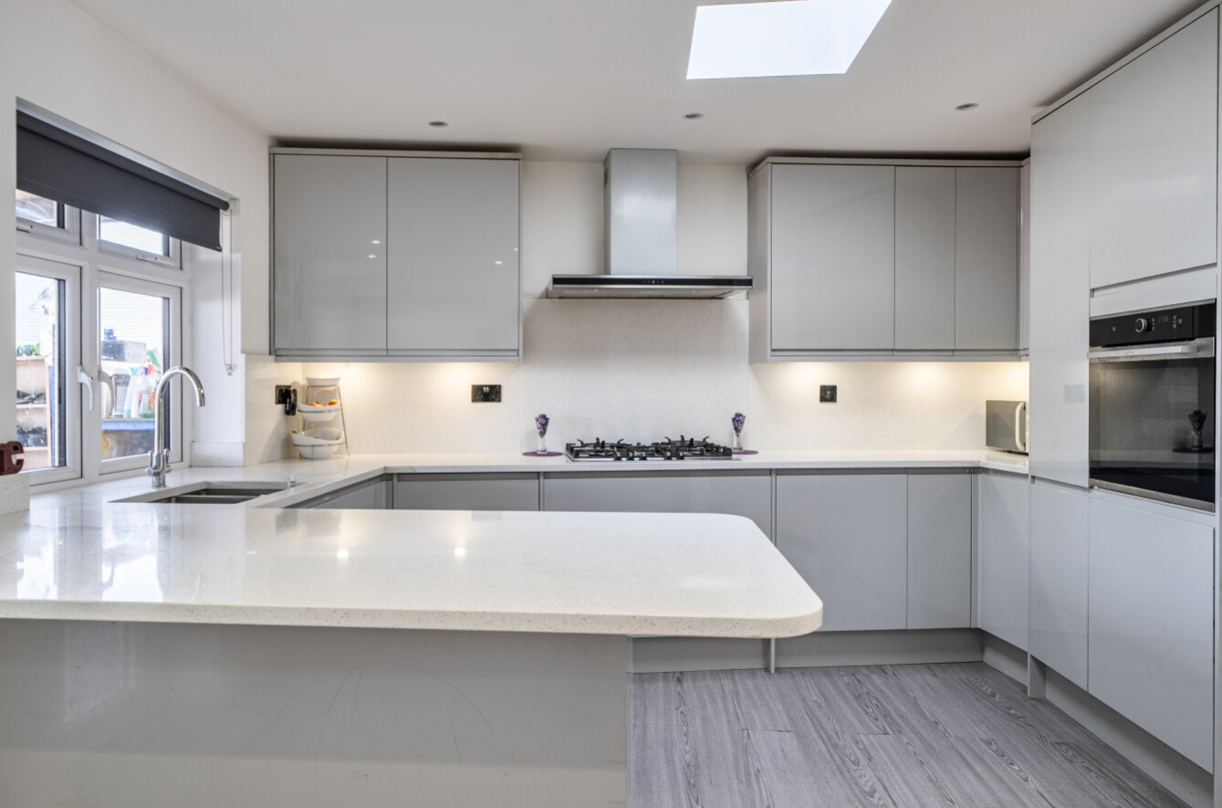 Egham Crescent, Cheam, Sutton, Surrey, SM3, photo 2