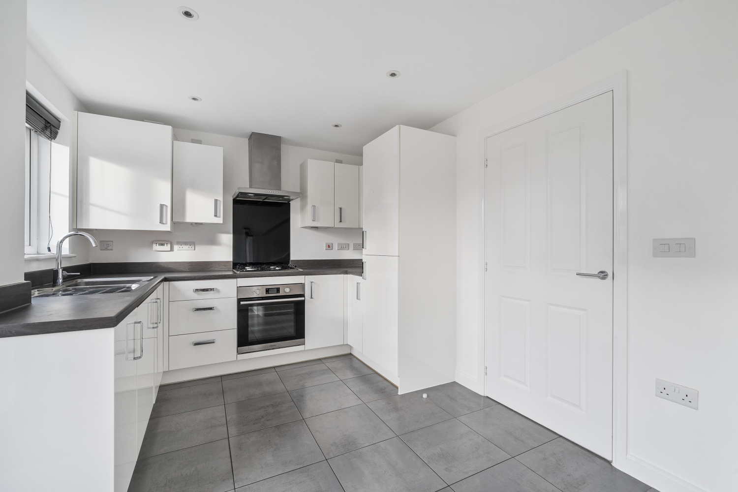 Barracks Road, Fremington, Barnstaple, Devon, EX31, photo 2