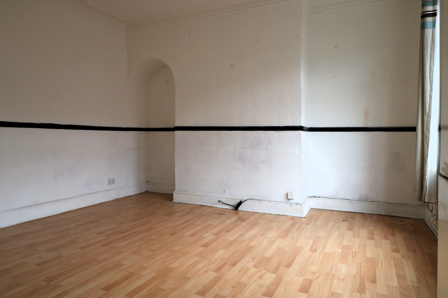 37 Longroyd Place, Leeds, photo 5