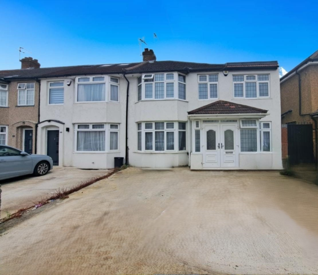 Woodcroft Crescent, Uxbridge, UB10 9JD