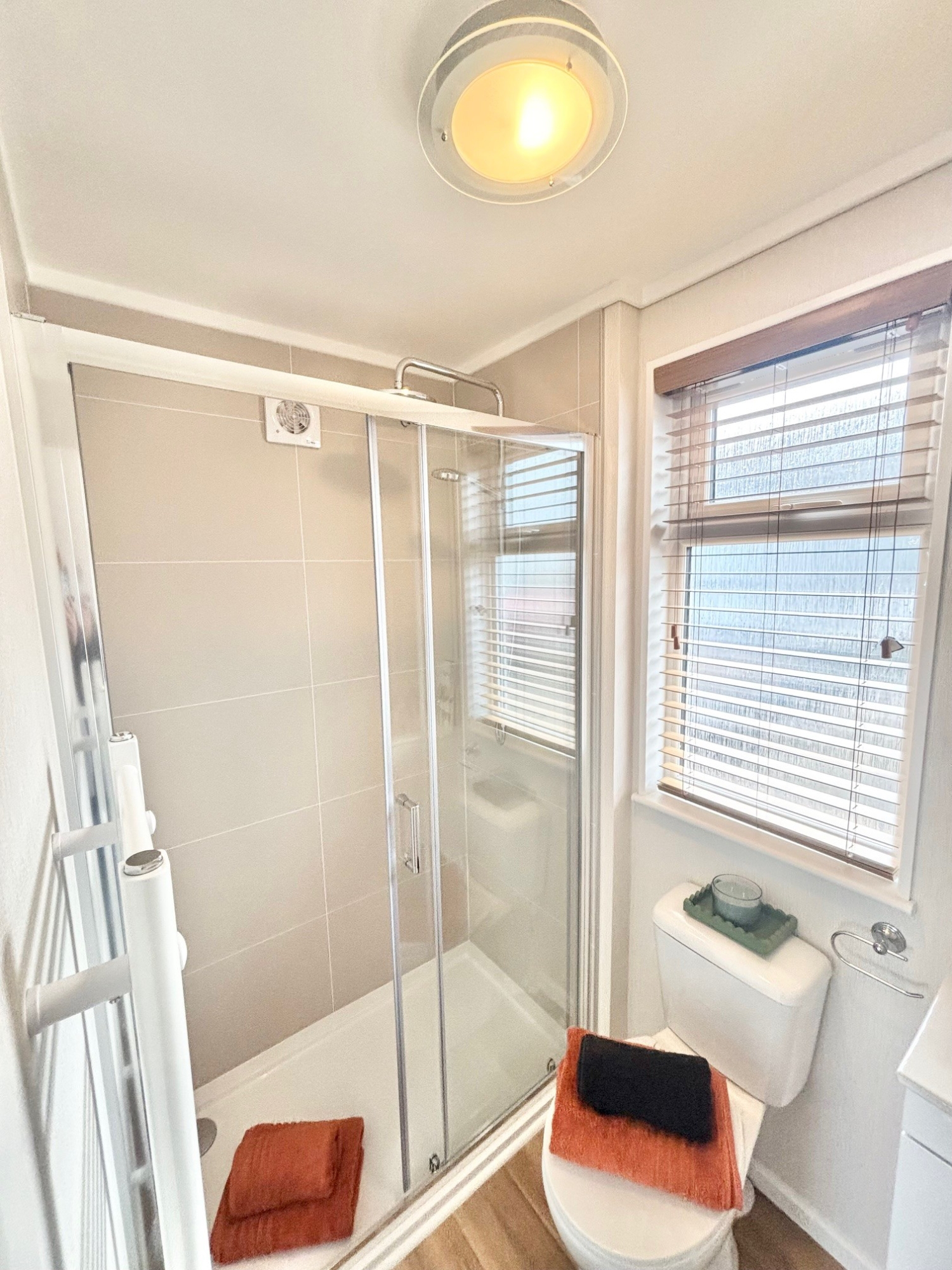 18  Ladstone Park, Norland, Sowerby Bridge, photo 4