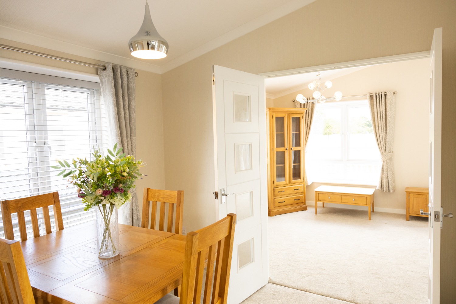 2 Meadowside Way, Yarwell Mill Country Park, Peterborough, photo 3