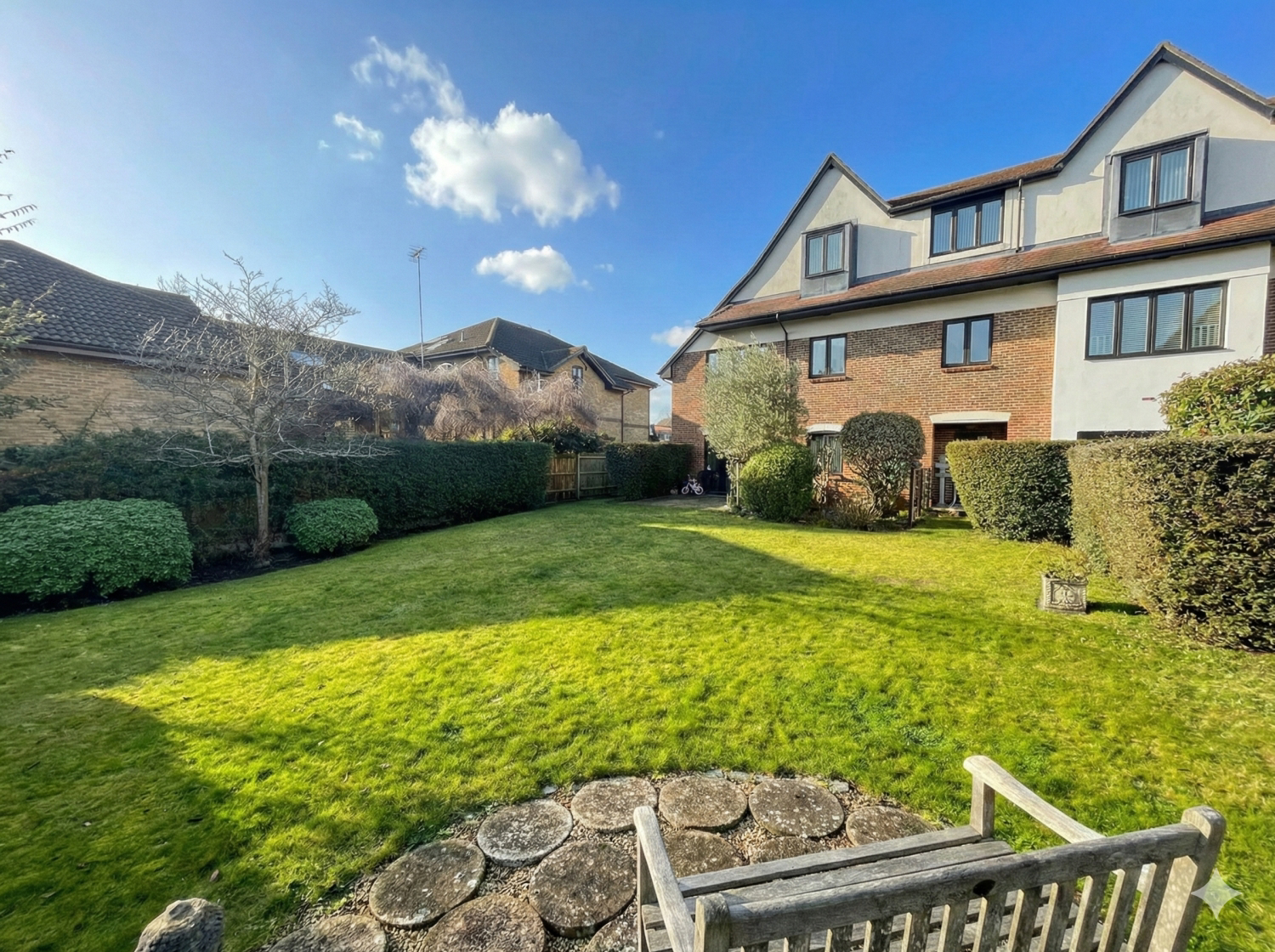 Victoria House, Epsom Road, Leatherhead, Surrey, KT22, photo 8