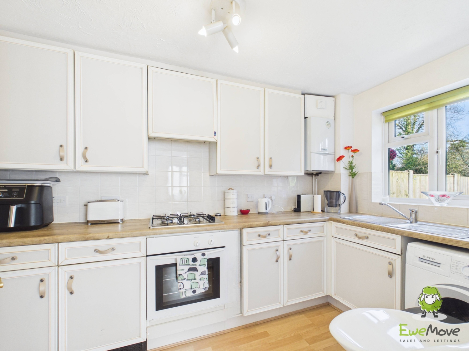 Long Copse Chase, Chineham, Basingstoke, Hampshire, RG24, photo 4