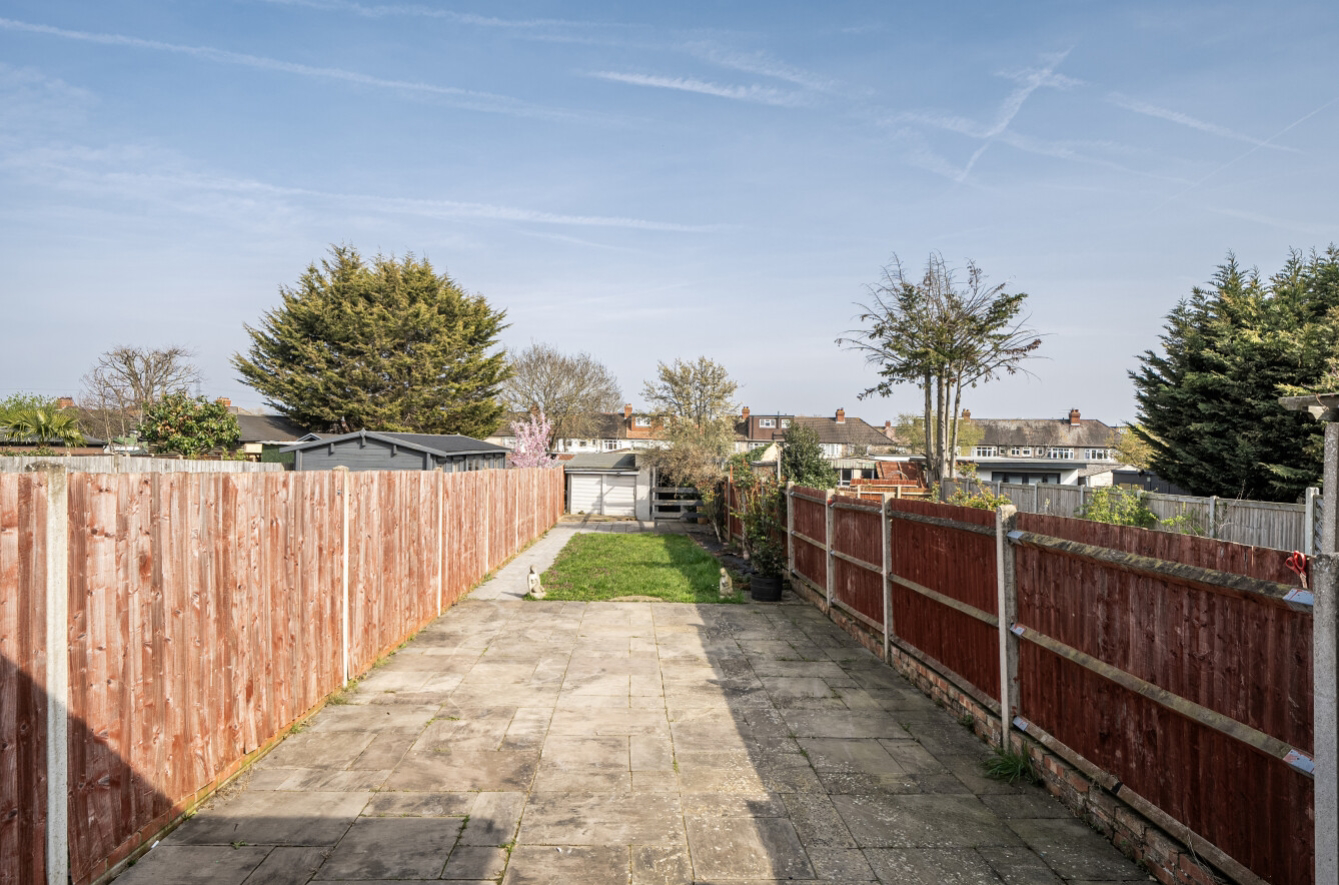 Egham Crescent, Cheam, Sutton, Surrey, SM3, photo 13
