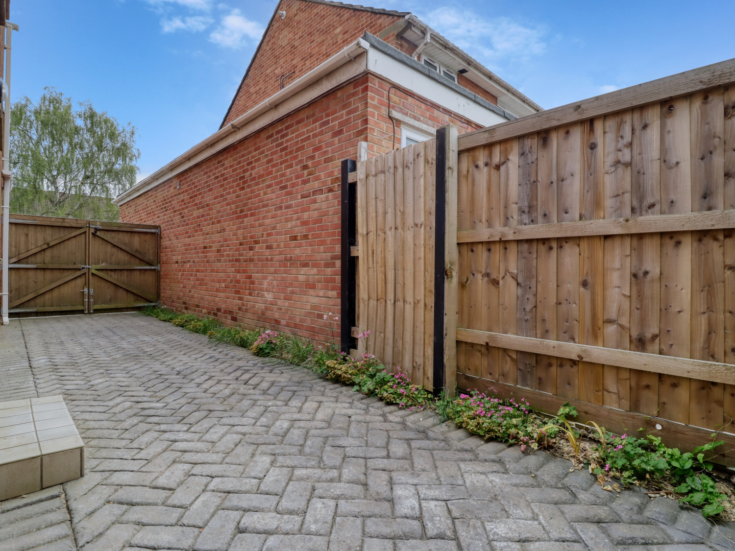Shapwick Close, Nythe, Swindon SN3, photo 16