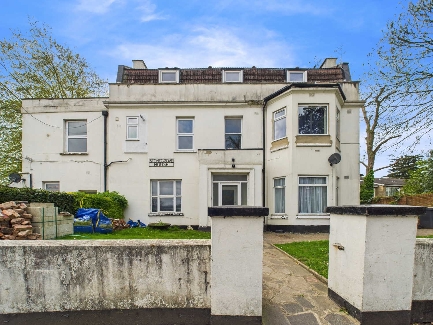 Stonegrove House, Stonegrove, Edgware, Greater London, HA8