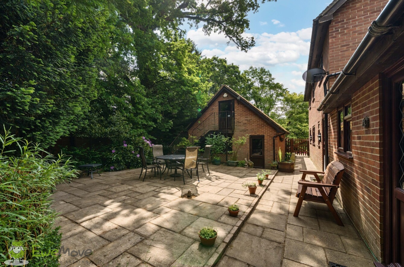 Dix Hill, Pamber Green, Tadley, Hampshire, RG26, photo 36