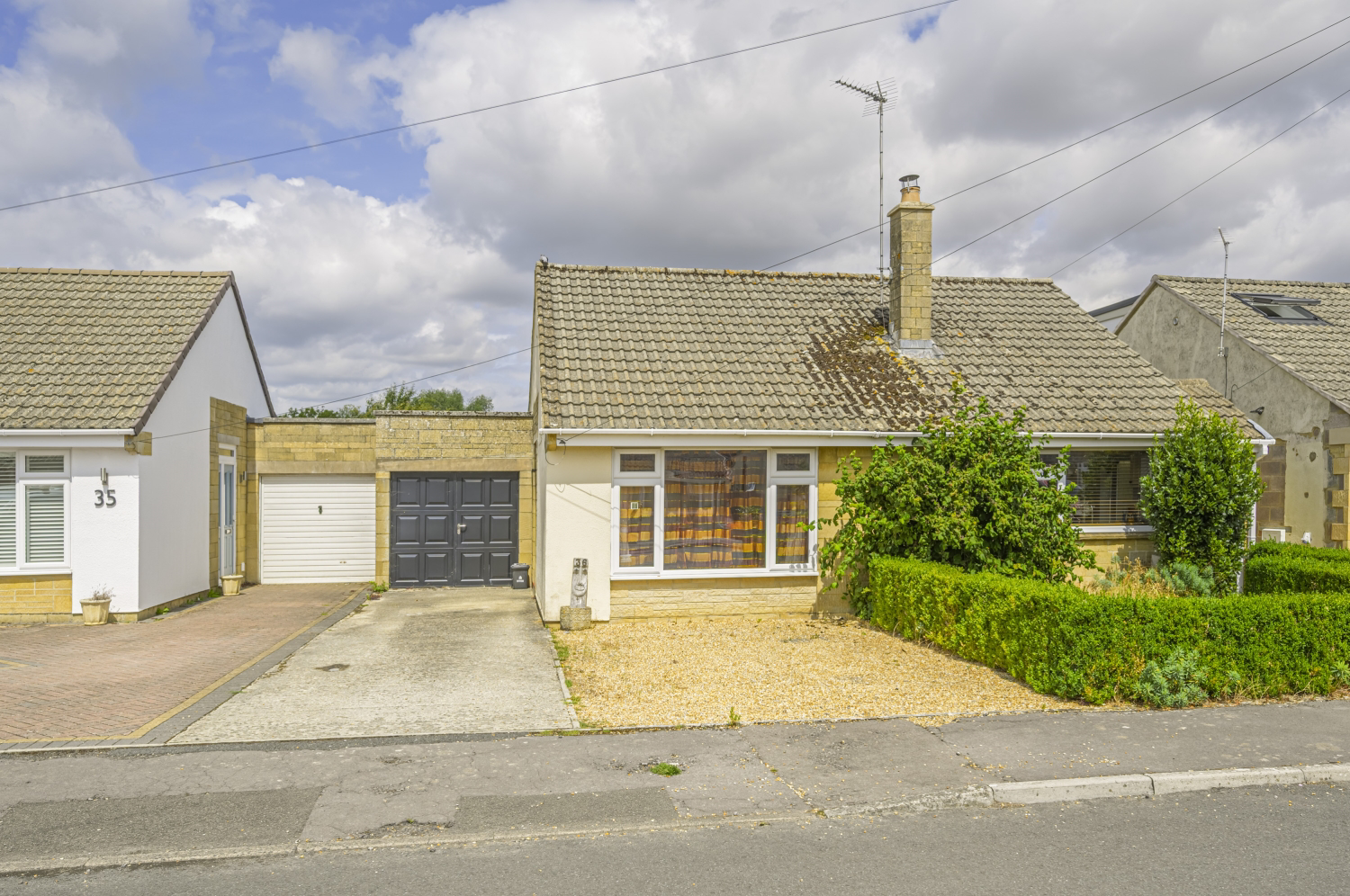 Meadow Way, South Cerney