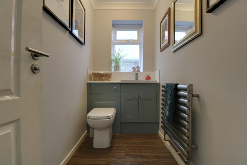 Leys Close, Barrowby, Grantham, Lincs, photo 6