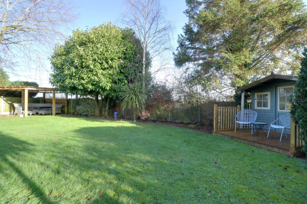 Leys Close, Barrowby, Grantham, Lincs, photo 16