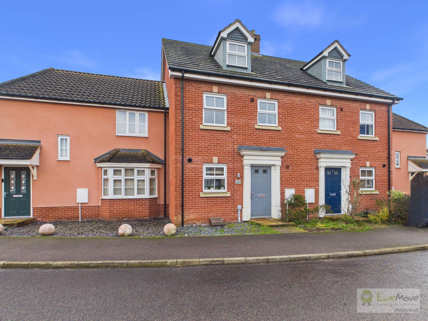 Snowdrop Way, Red Lodge