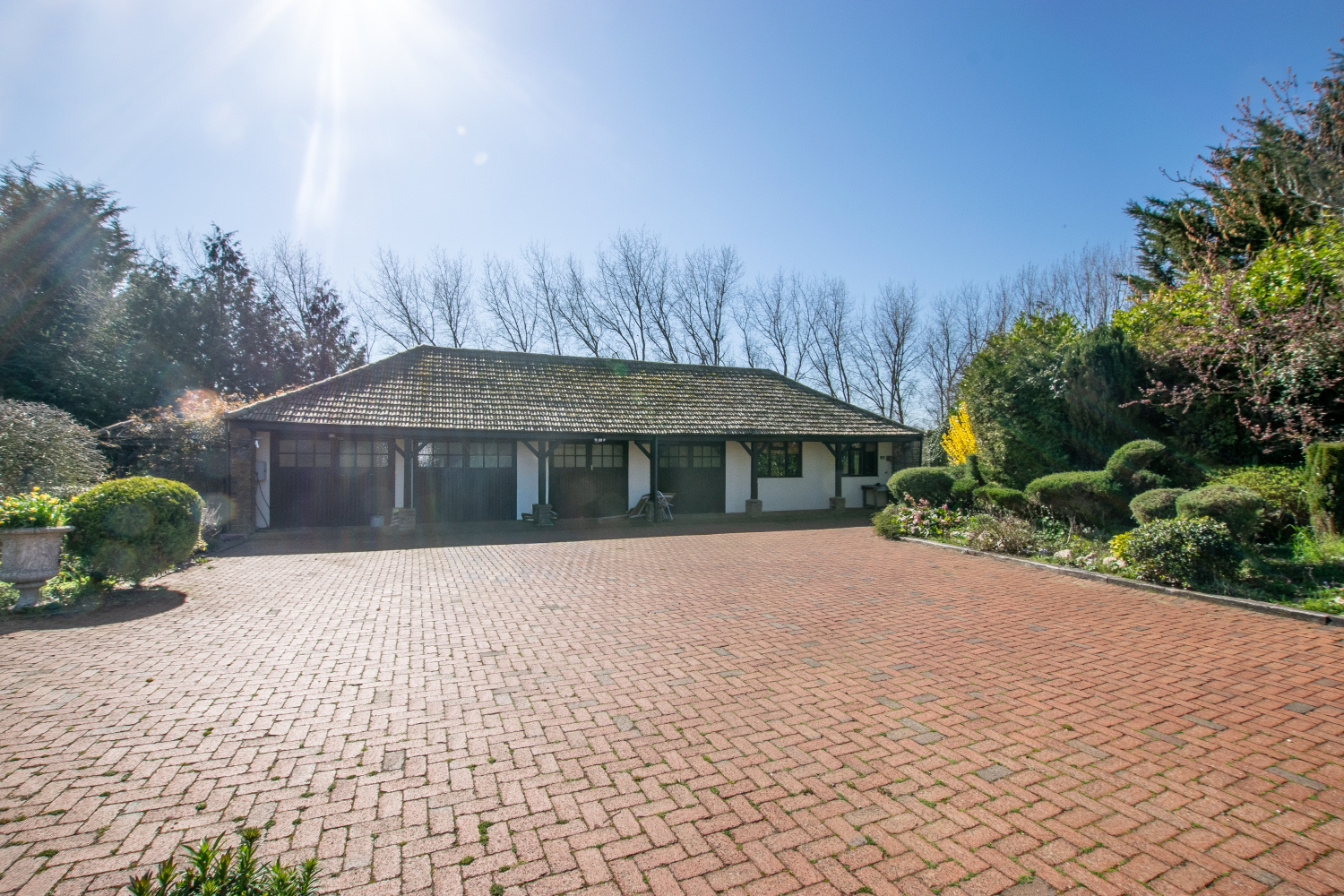 Barrow Hall Farmhouse, Barrow Hall Road, Little Wakering, Southend on Sea, Essex, SS3 0QS, photo 19