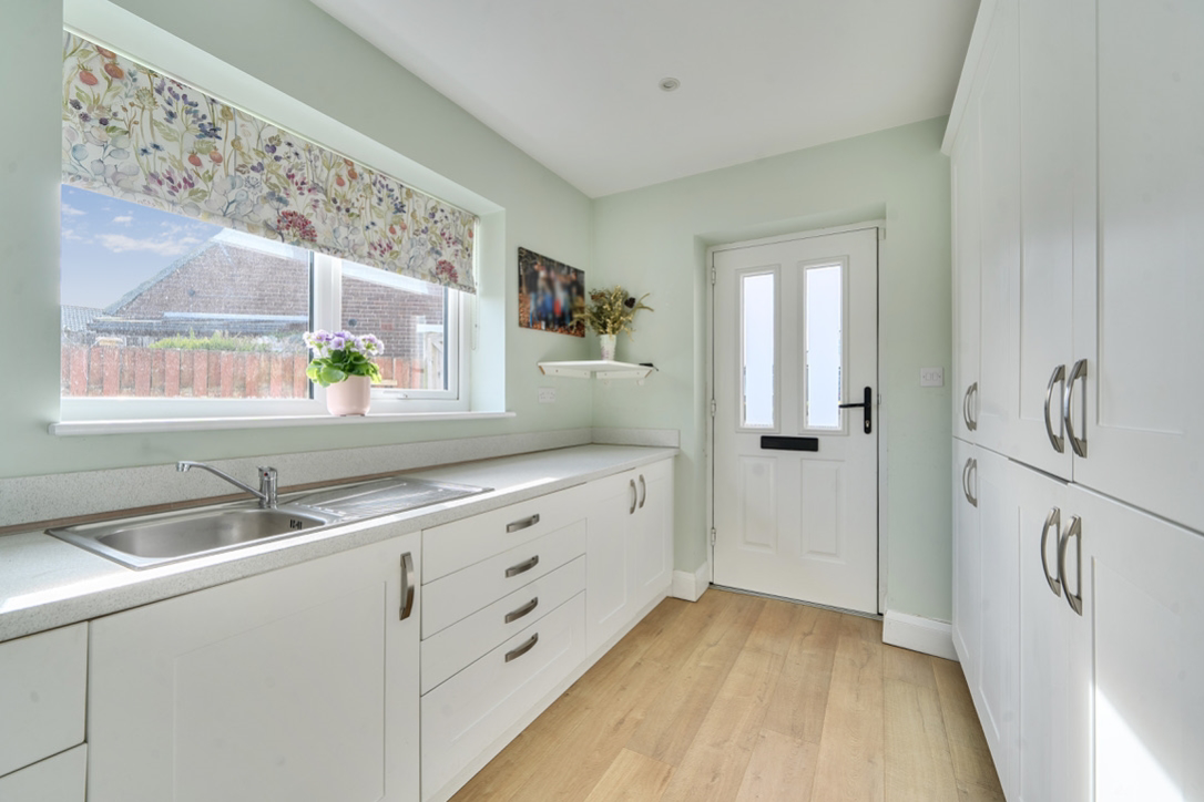 Westfield Close, Yeadon, Leeds, LS19 7NN, photo 4