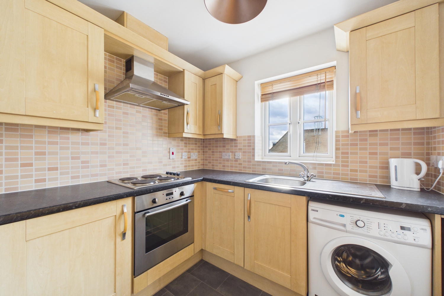 Magnon Court, Leighton Buzzard, LU7, photo 4
