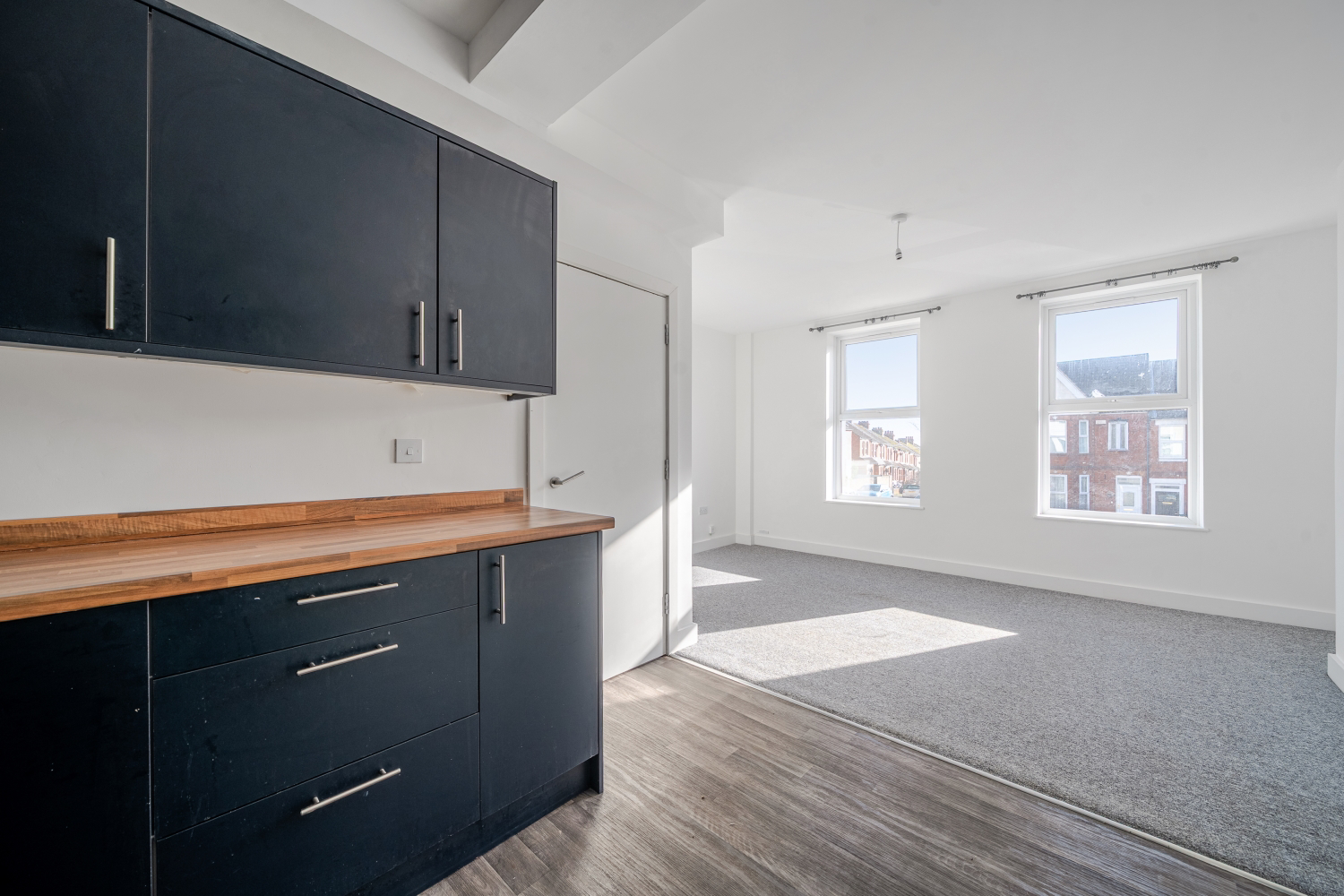Kitchen Lounge 