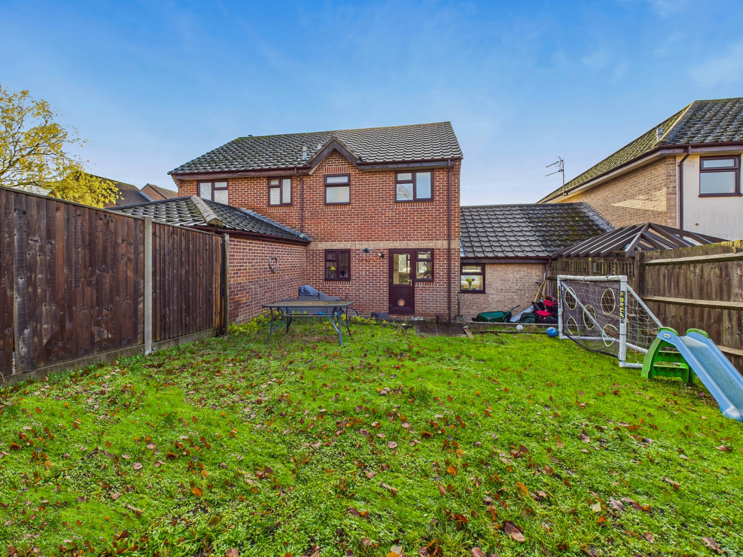 Derwent Close, Bordon, Hampshire, GU35, photo 13
