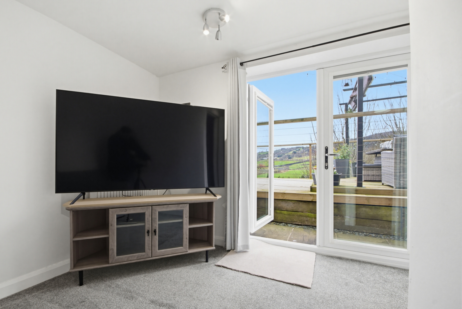 LAMB HALL ROAD, HUDDERSFIELD, HD3, photo 29