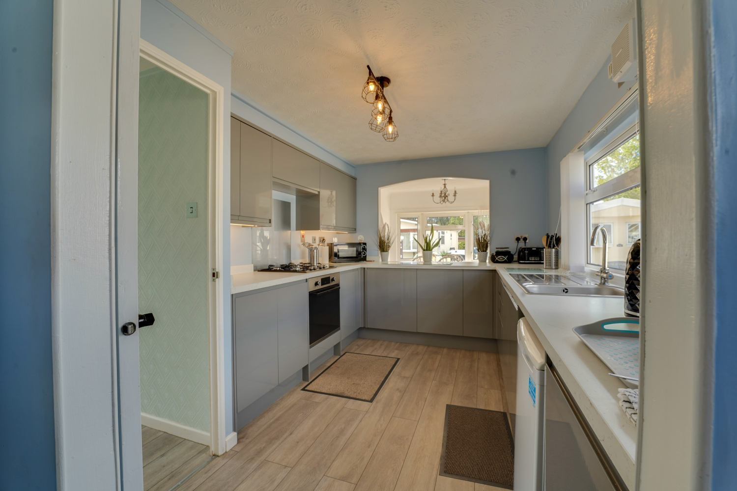 90 Lodgefield Park, Stafford, photo 3