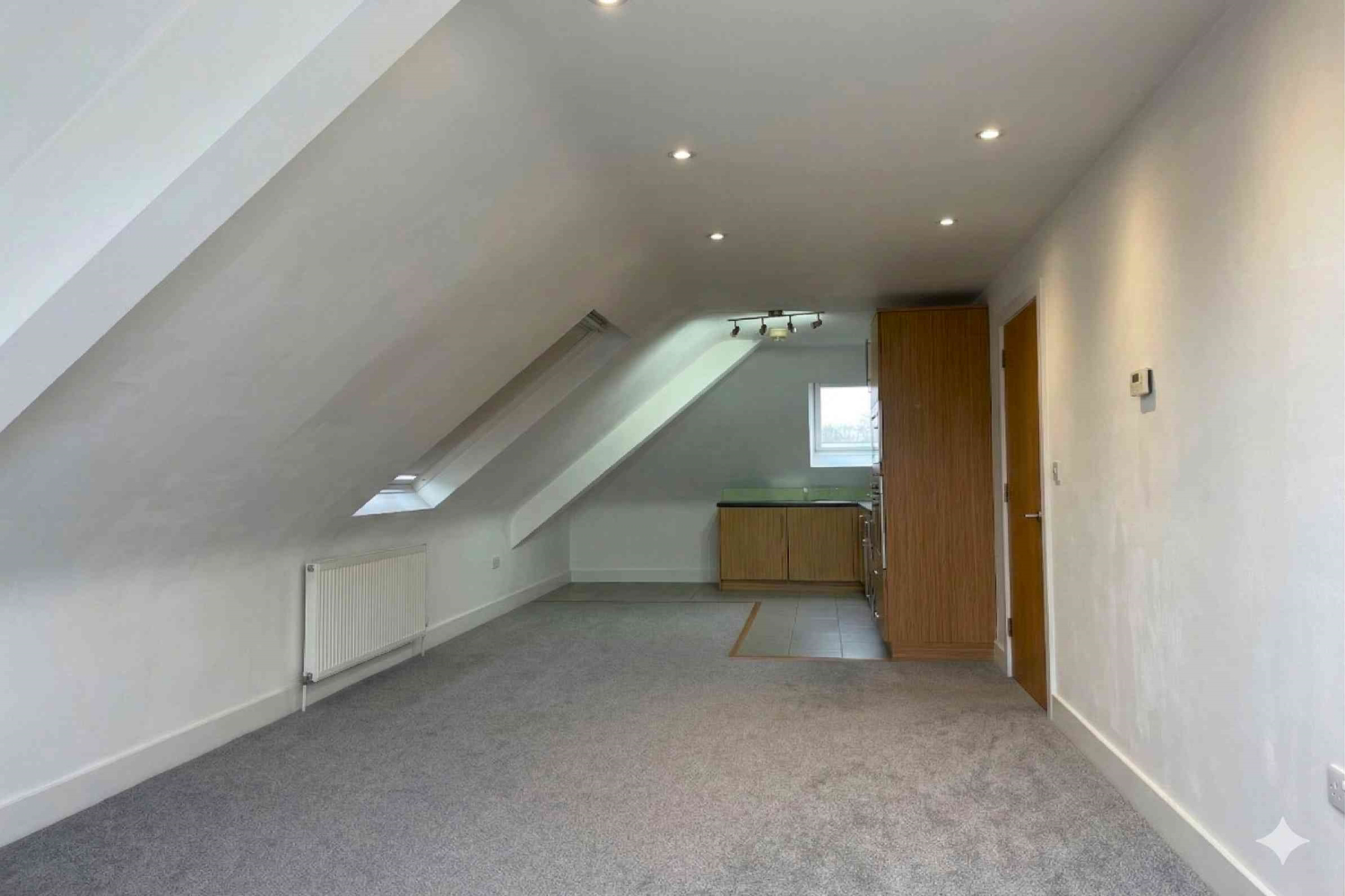 Cygnet House, 45-47 High Street, Leatherhead, Surrey, KT22, photo 3