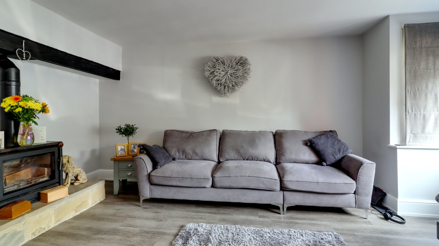 13. Snug 1