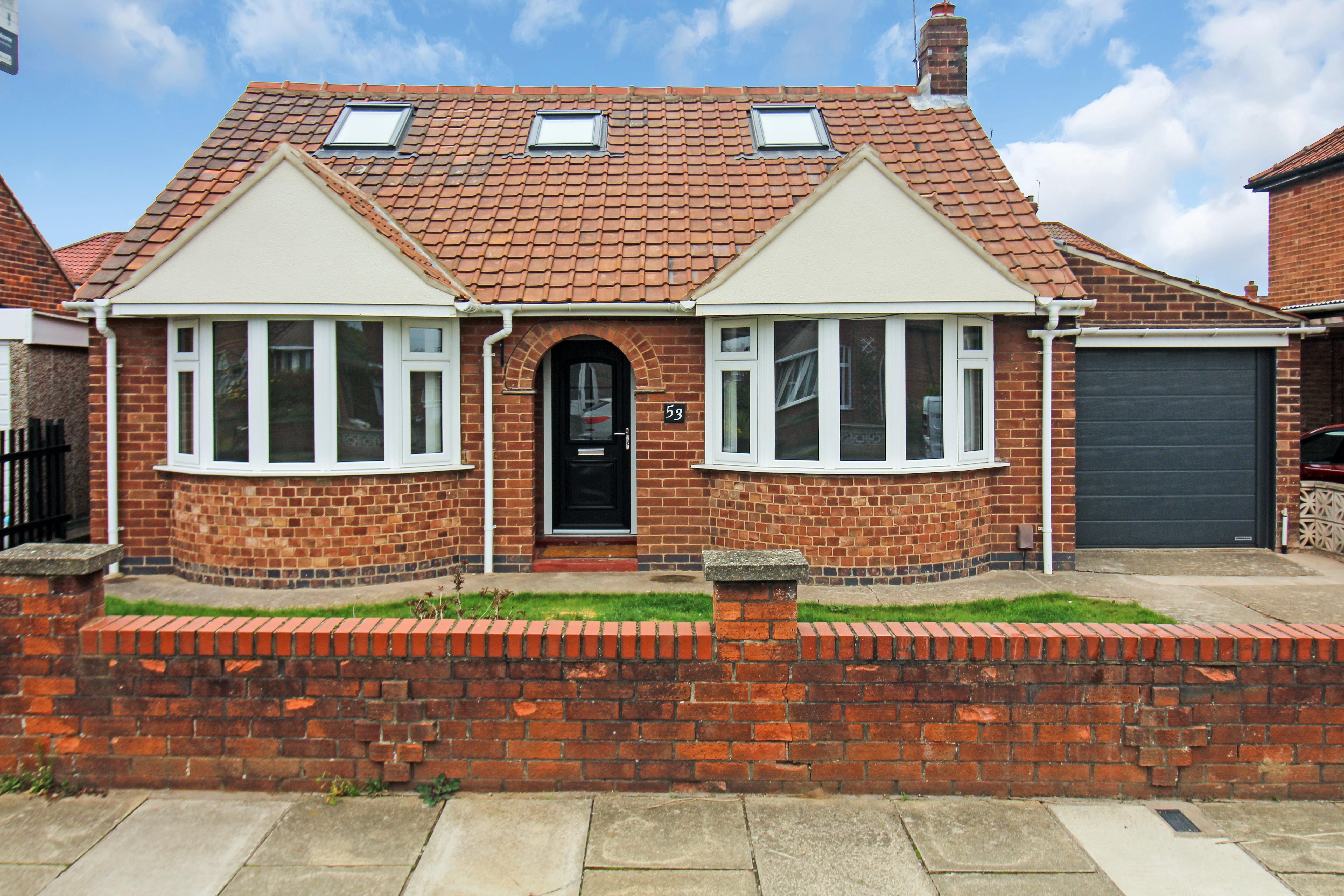 Almsford Drive, York, North Yorkshire, YO26 5NR, photo 2