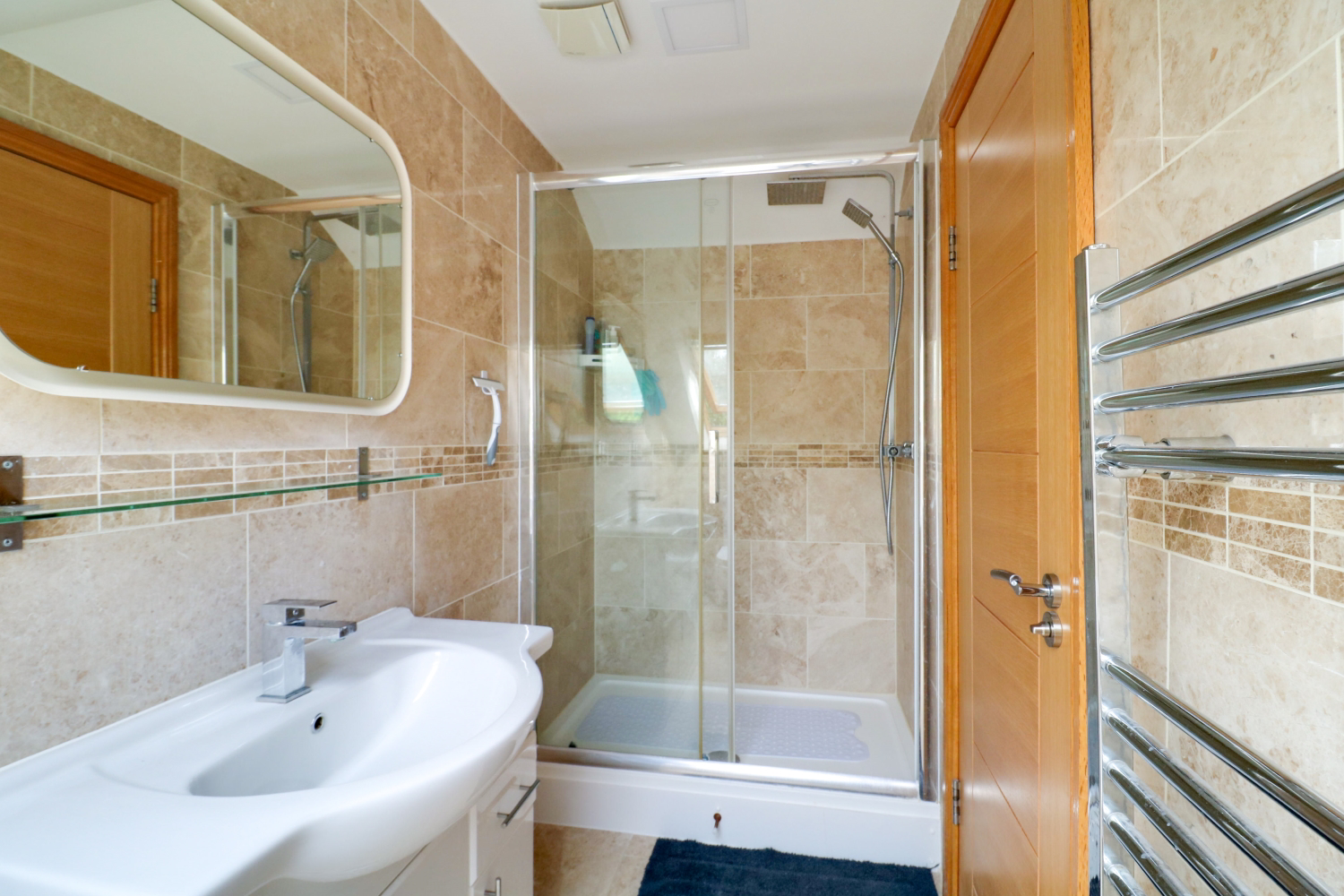 Holmdene, Holden Road, London, N12, photo 7