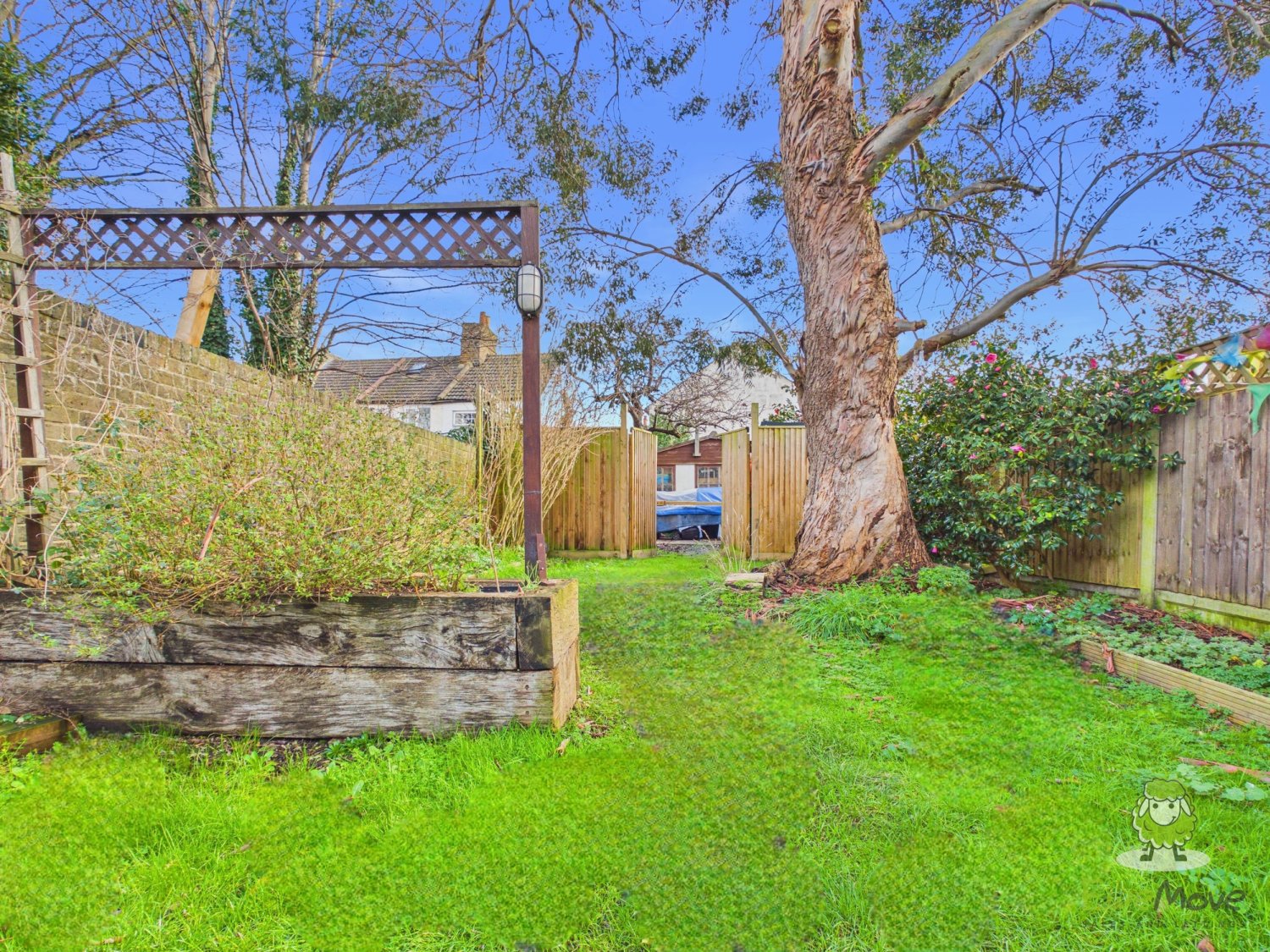 CAM01543G0-PR0176-STILL011