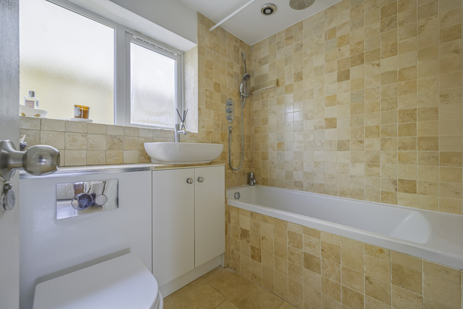 Meadow Way, South Cerney, photo 5
