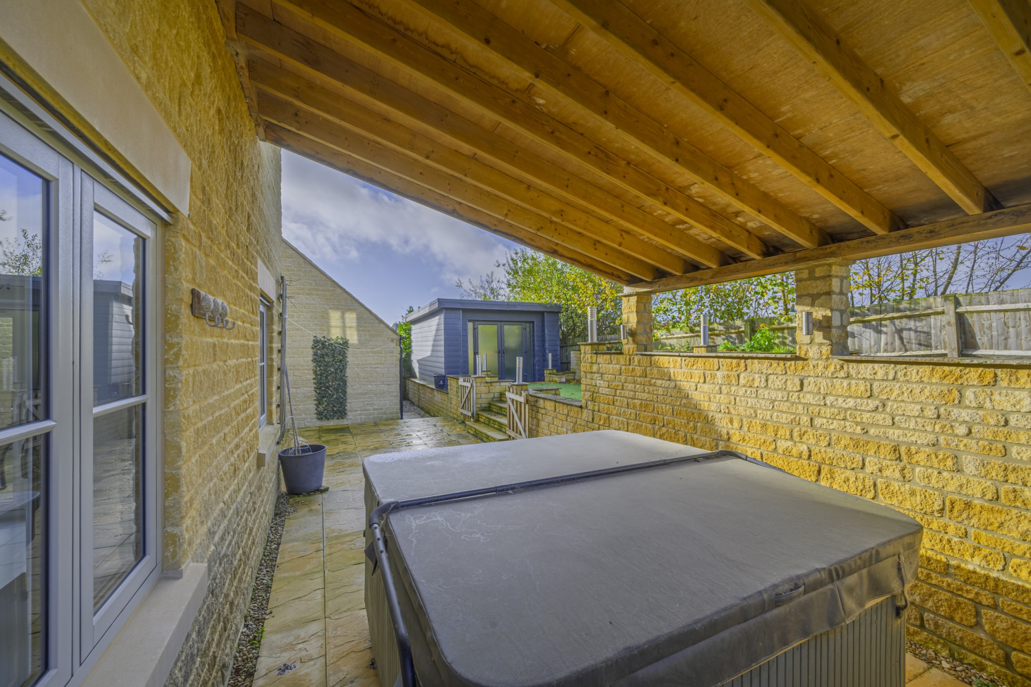 Holly Close, Tetbury, Gloucestershire, GL8, photo 17