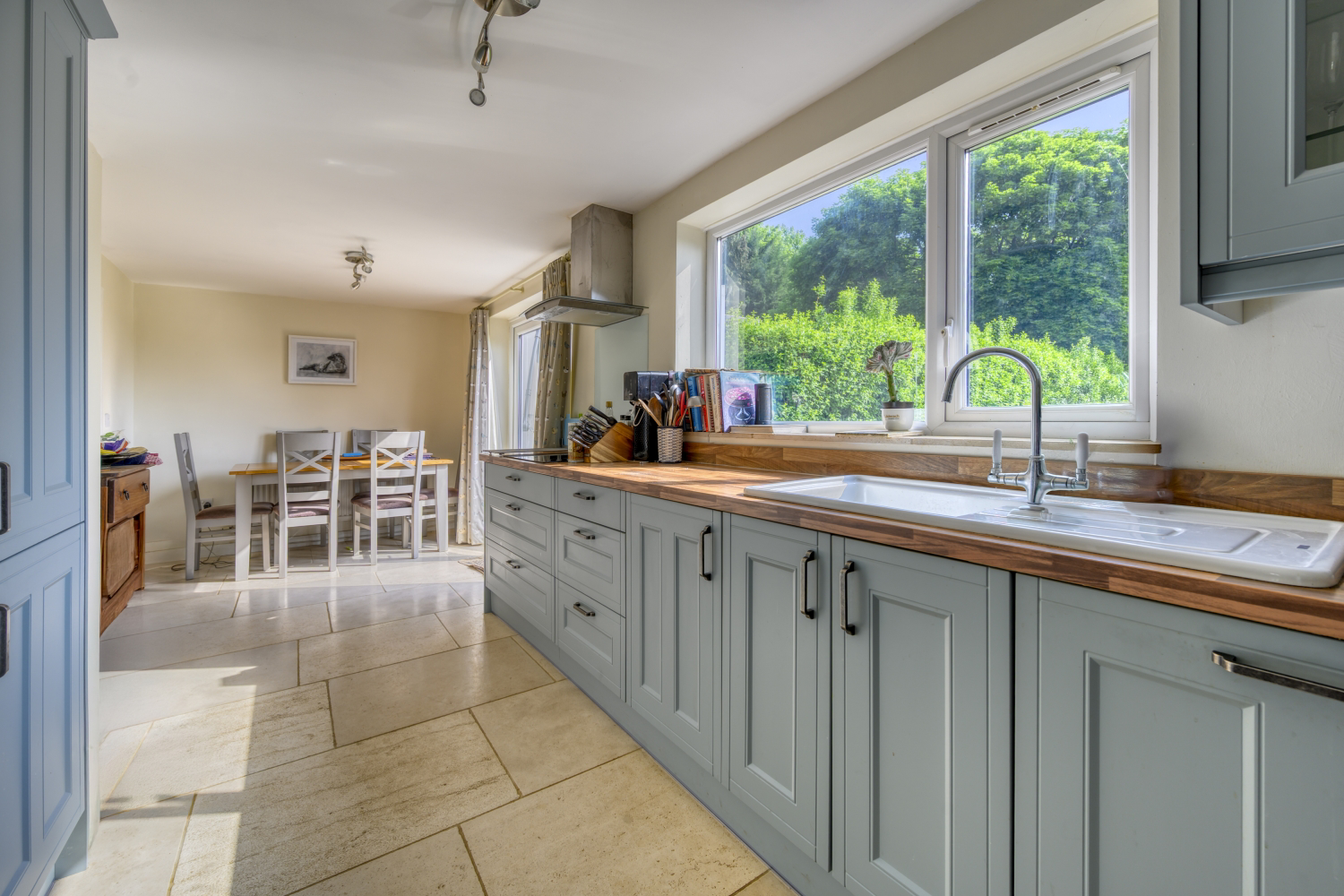 SOUTHSIDE, SHIPTON MOYNE, TETBURY, GLOUCESTERSHIRE, GL8, photo 2