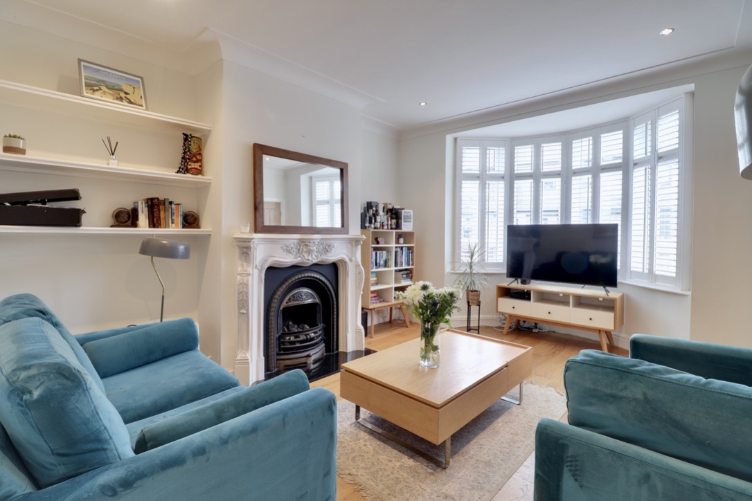 Sunnybank Crescent, Yeadon, Leeds, LS19 7TE, photo 6