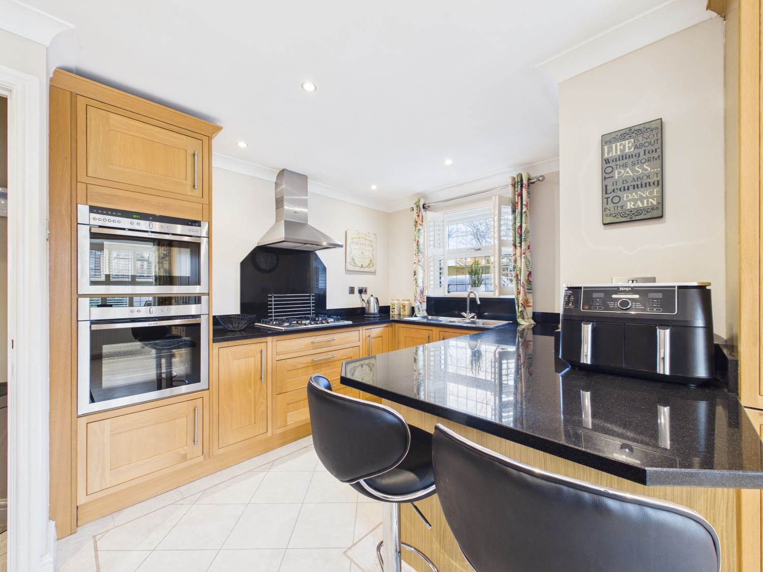 Jakeman Court, Tingley, Wakefield, West Yorkshire, WF3, photo 10
