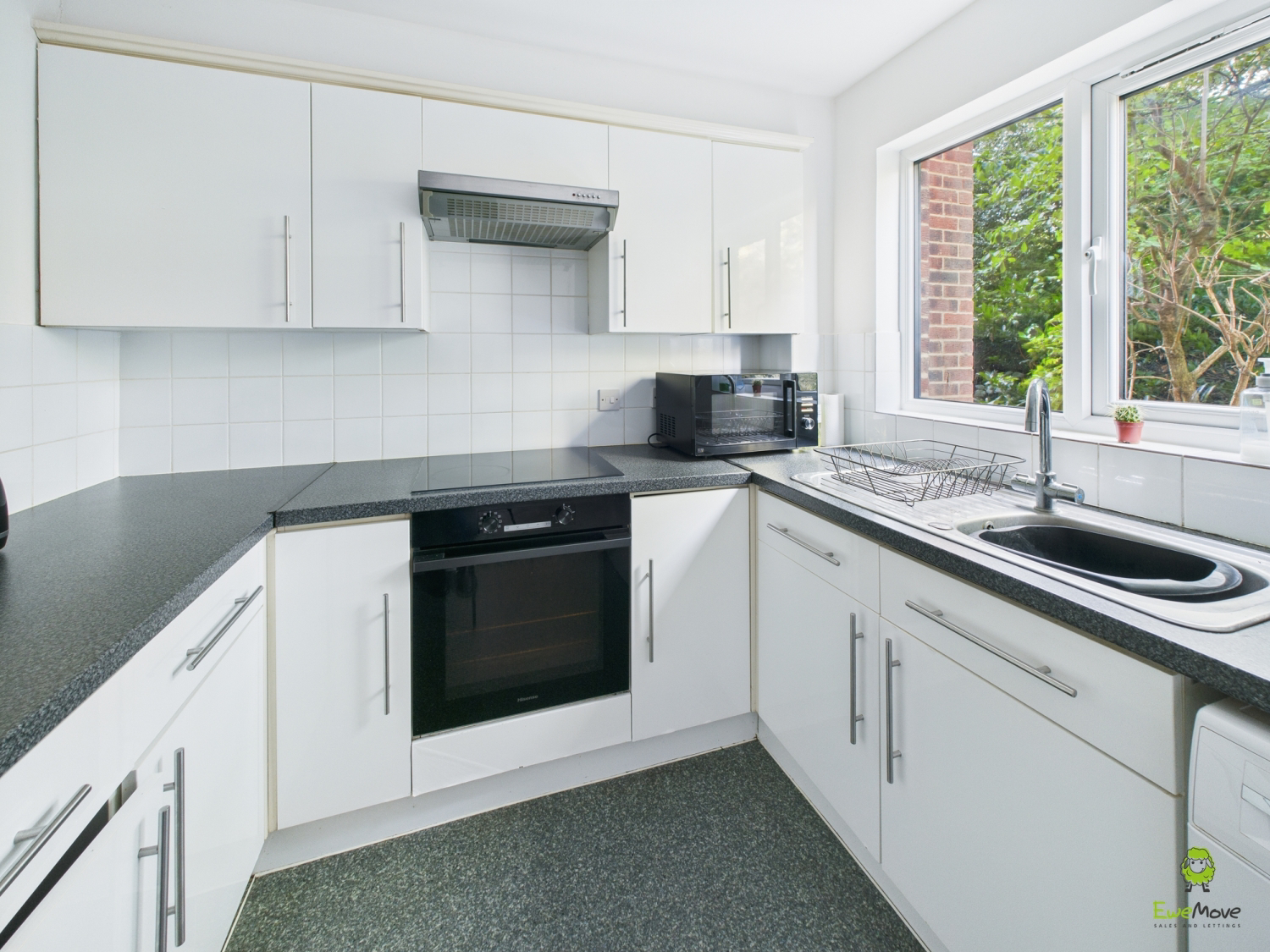 Presented by Robert at EweMove Bexleyheath and Dartford
Boroughs