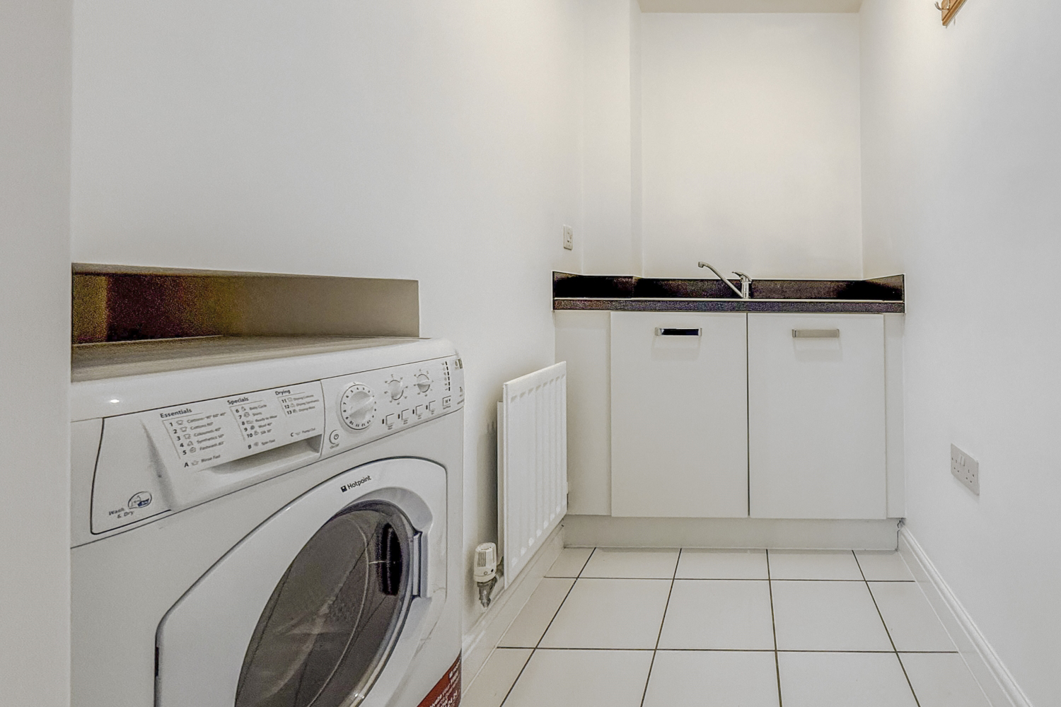 Ormand Close, Cirencester, Gloucestershire, GL7, photo 6