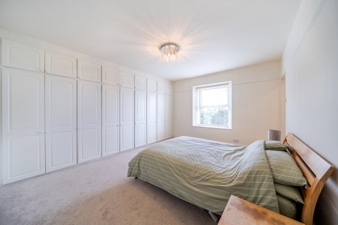 Larkfield Grange, Larkfield Road, Rawdon, Leeds, West Yorkshire, LS19 6DZ, photo 10