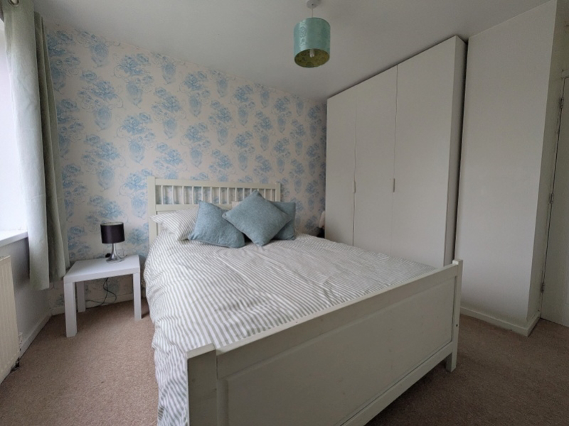 Westfield Lane, Wyke, Bradford, West Yorkshire, BD12, photo 14