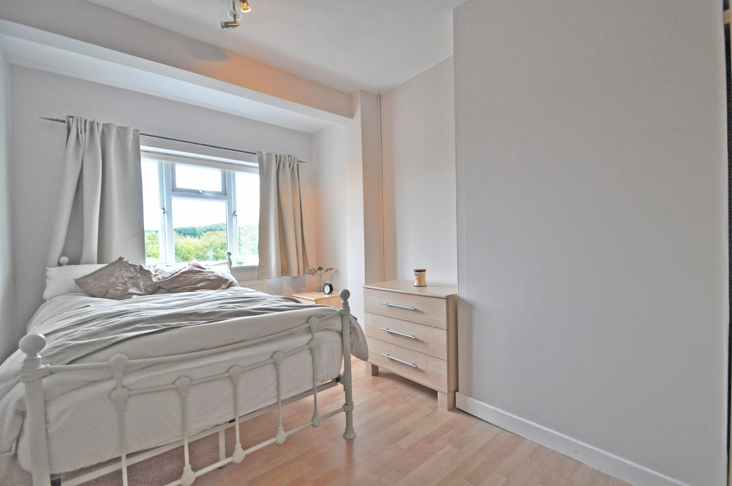 Hawthorn Drive, Coney Hall, West Wickham, Kent, BR4, photo 8