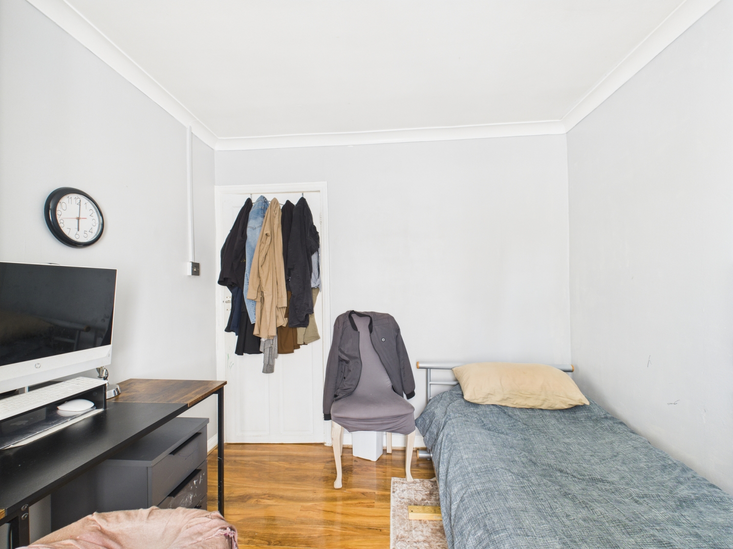 16 Pursley Road, London, photo 12