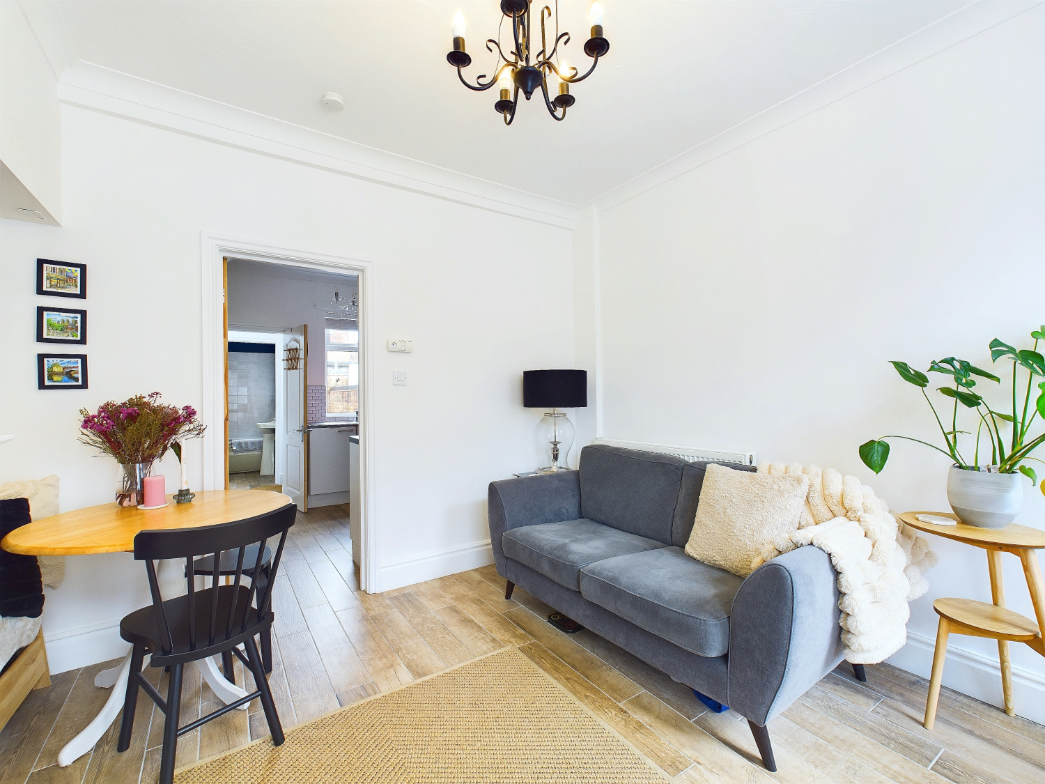 47 Hanover Street West, York, photo 3