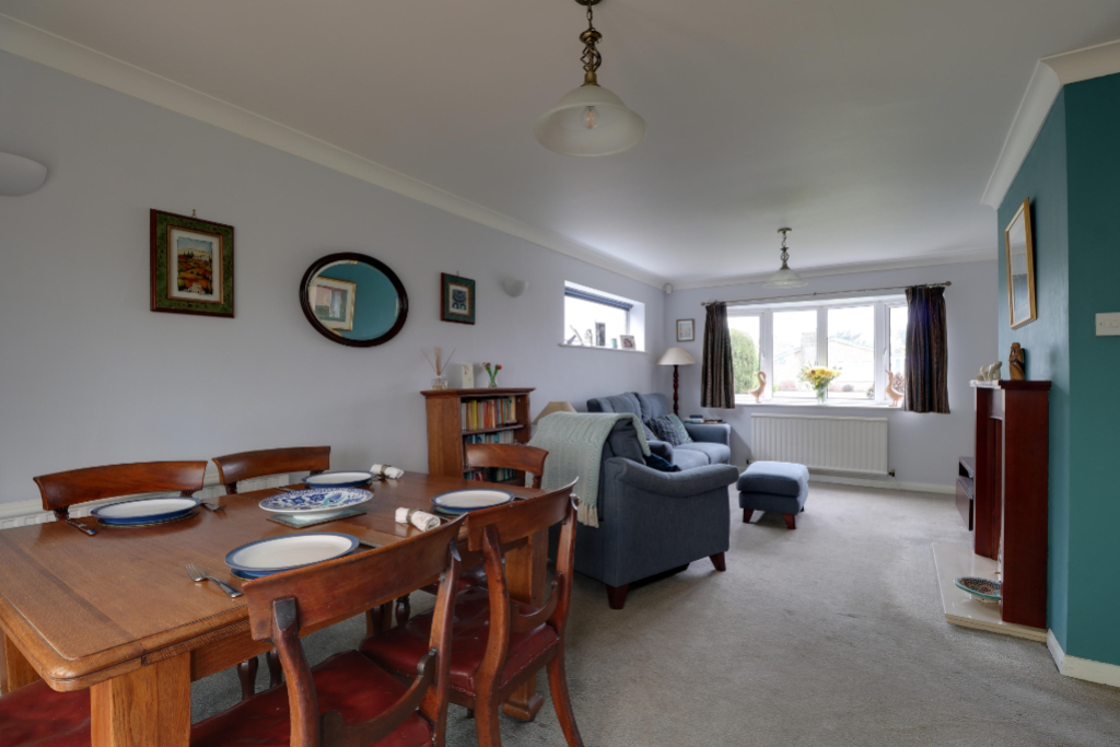 Grange Paddock, Barrowby, Grantham, Lincs, photo 3