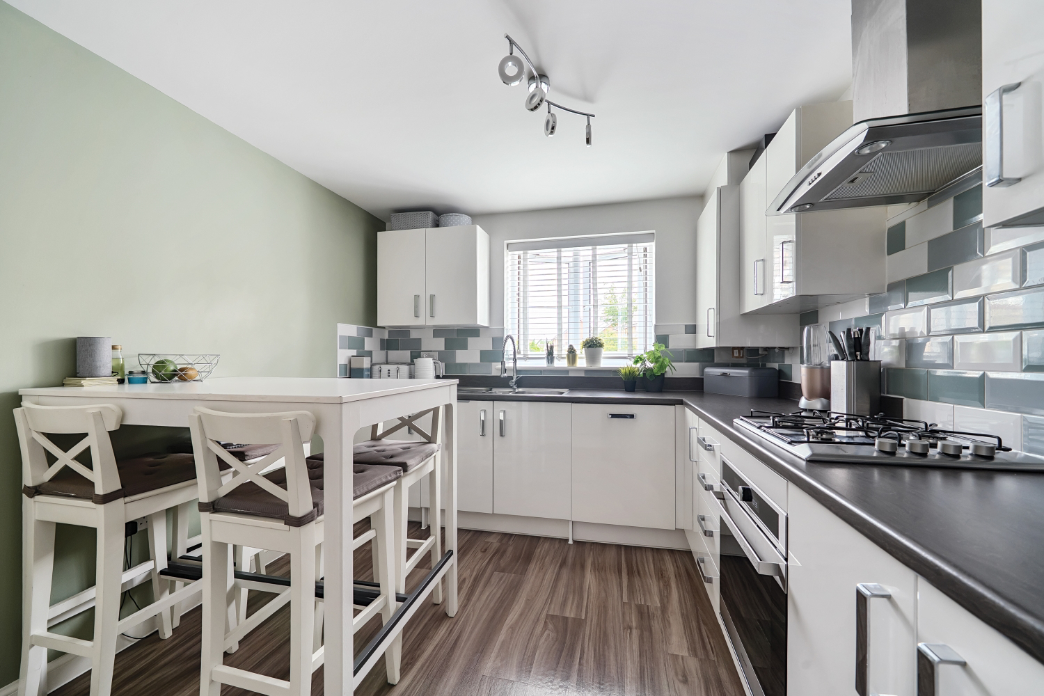 Meadowland Road, Chivenor, Barnstaple, Devon, EX31, photo 2