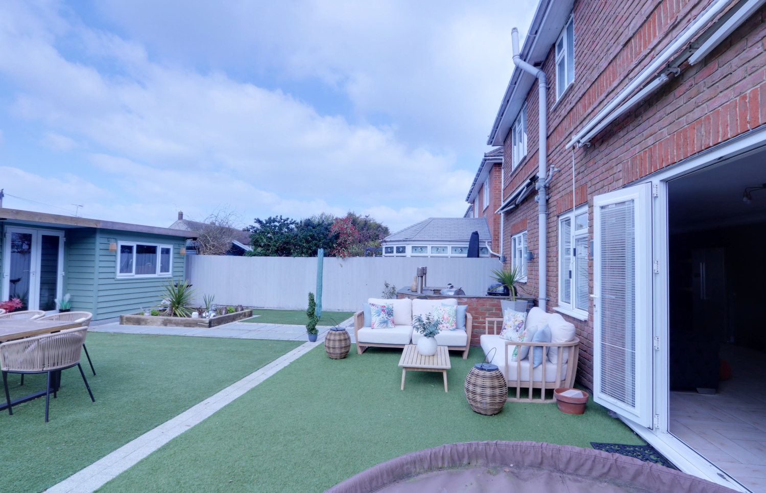 67 Denham Road, Canvey Island, photo 32