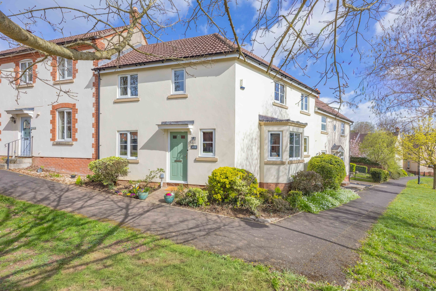 35 NICHOL PLACE, COTFORD ST. LUKE, TAUNTON