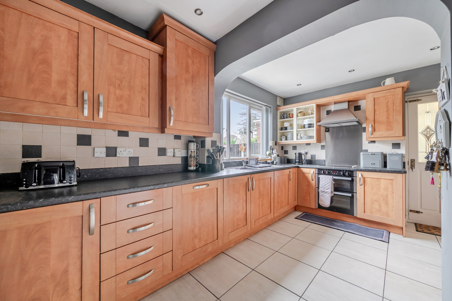 Elmfield Road, Castle Bromwich. BIRMINGHAM, B36, photo 6