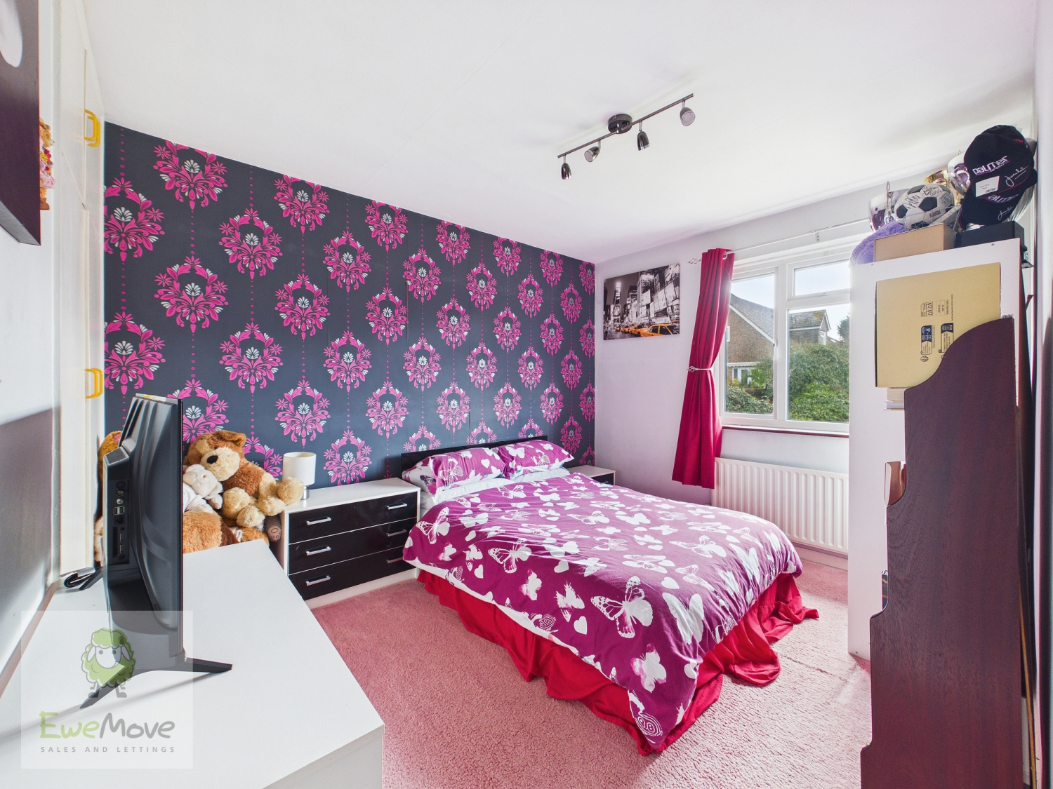 Broom Hill Road, Strood, Rochester, ME2 3LG, photo 16